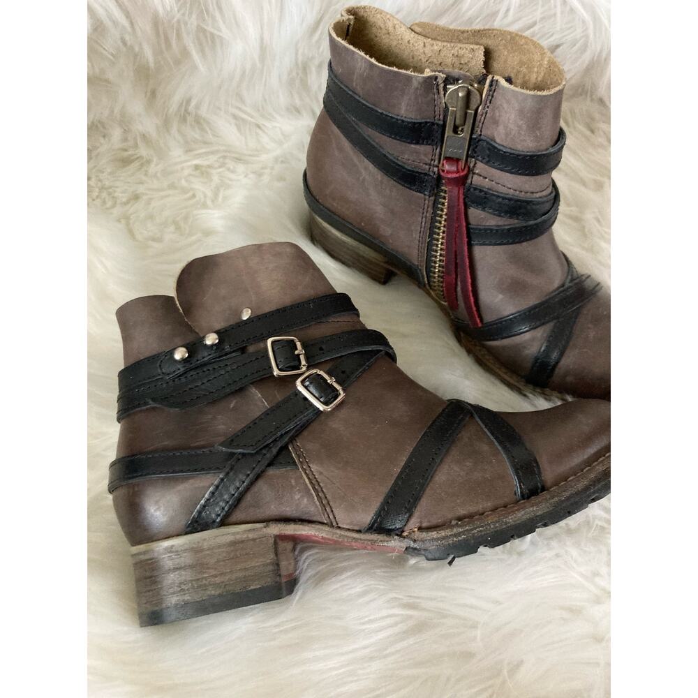 FREEBIRD Madison Booties Brown Black 7 Boots - Picture 4 of 10